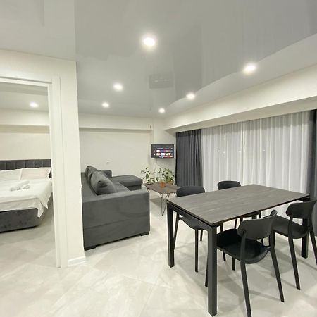 Gss Apartment Tiflis Exterior foto