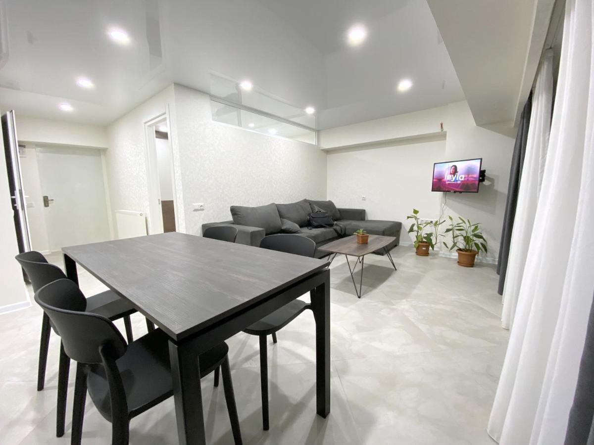Gss Apartment Tiflis Exterior foto