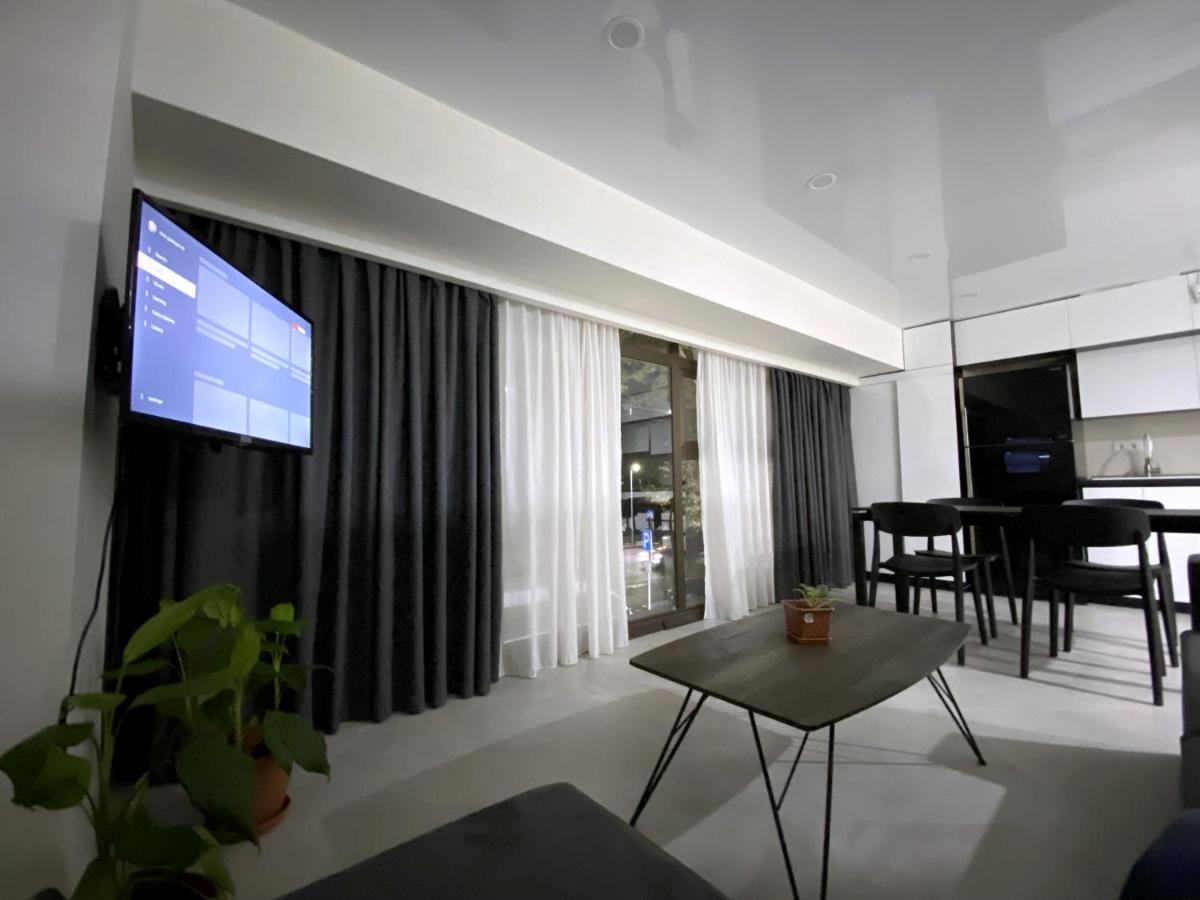 Gss Apartment Tiflis Exterior foto