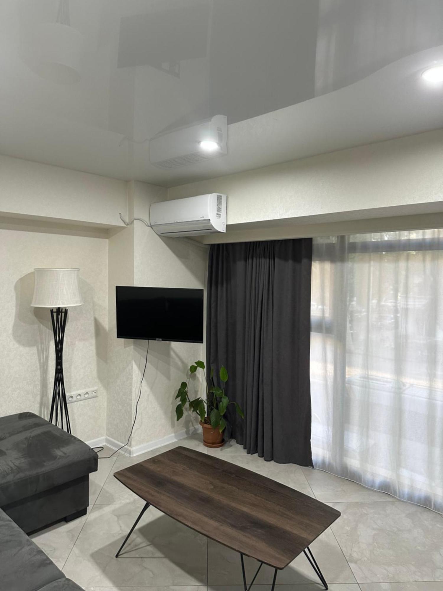 Gss Apartment Tiflis Exterior foto